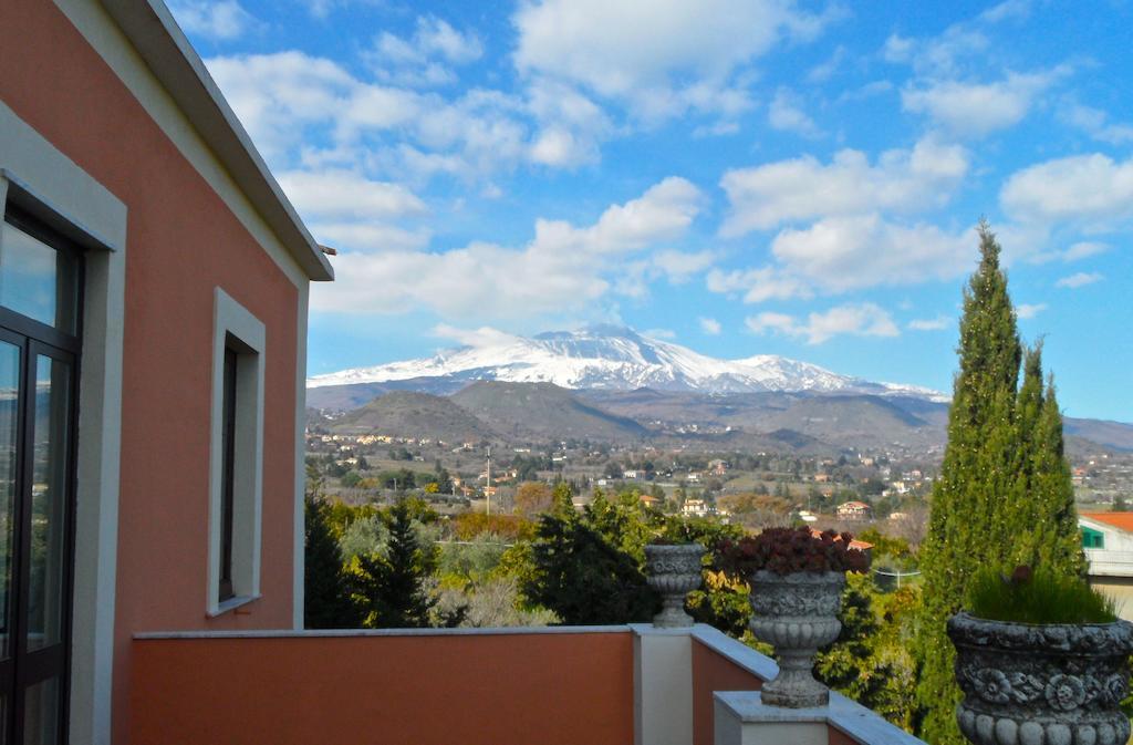Villa Bonaccorso - Antica E Maestosa Villa Con Piscina Ai Piedi Dell'Etna วิอากรานเด ห้อง รูปภาพ