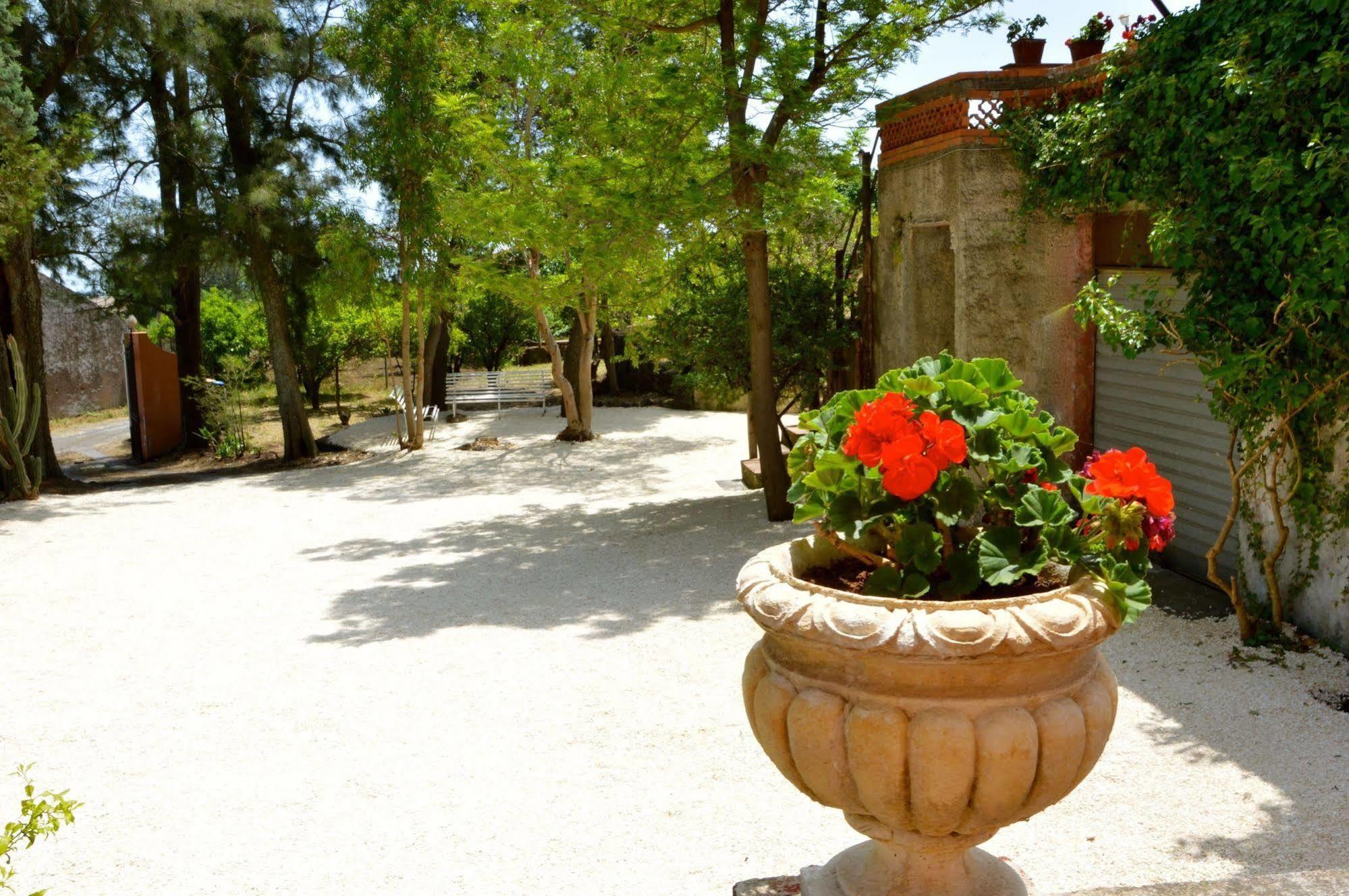Villa Bonaccorso - Antica E Maestosa Villa Con Piscina Ai Piedi Dell'Etna วิอากรานเด ภายนอก รูปภาพ